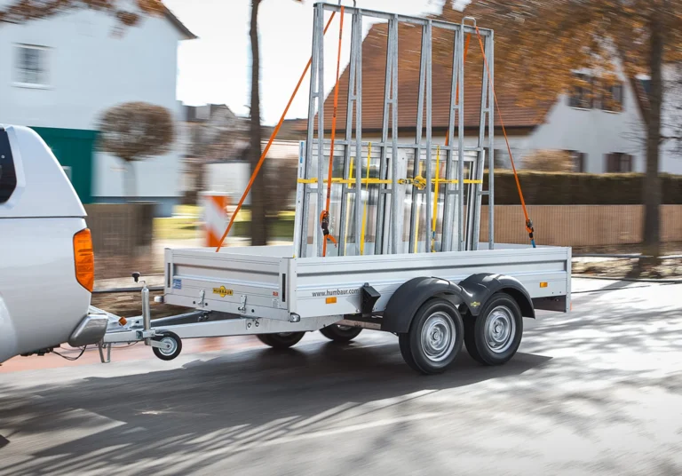 Humbaur Anhänger bei topcenter in Ellzee, Tieflader, Hochlader, Pferdeanhänger, Motorradanhänger